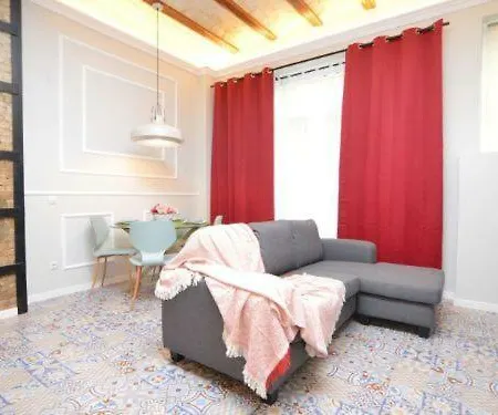 Apartamento De Diseño En Ruzafa *